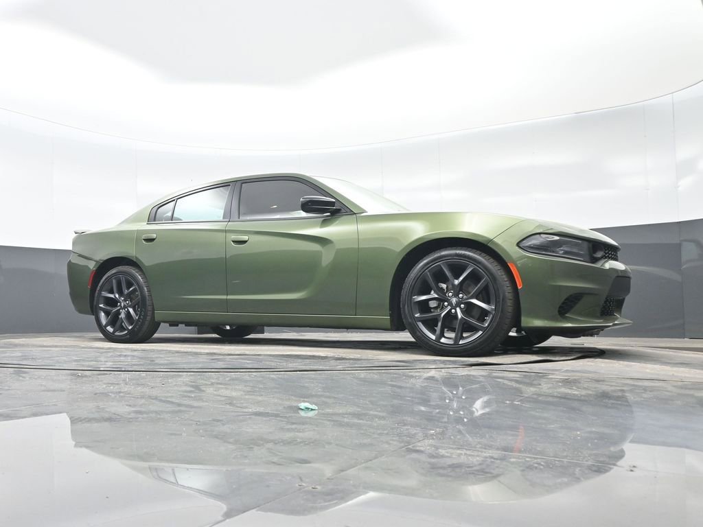 Used 2022 Dodge Charger SXT w/ Driver Convenience Group image 32