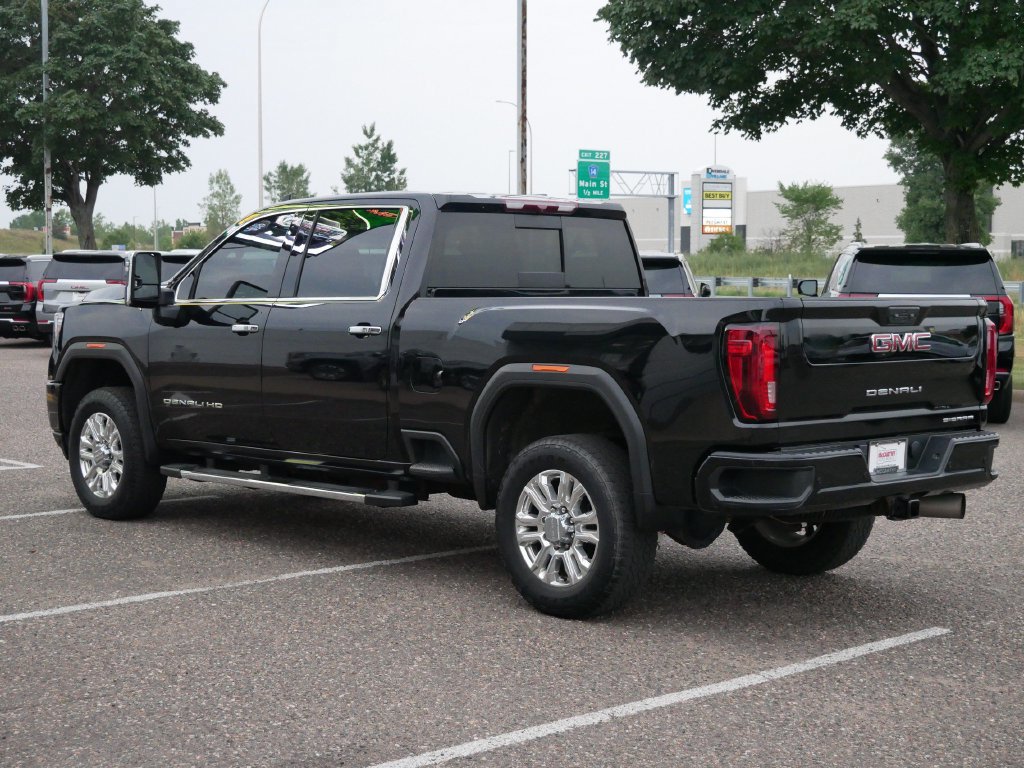 Used 2023 GMC Sierra 3500 Denali AWD/4WD image 7