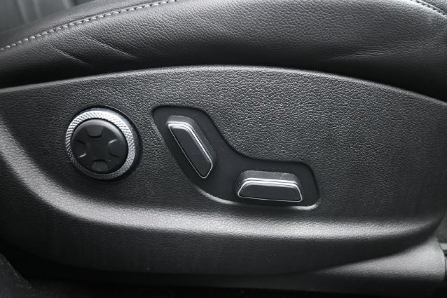 Used 2025 Genesis GV80 2.5T Standard AWD/4WD image 27
