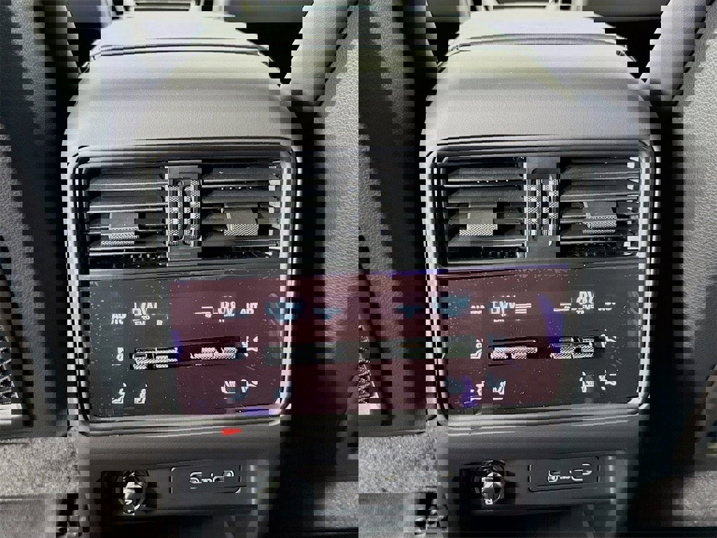 New 2026 Porsche Cayenne Coupe image 27