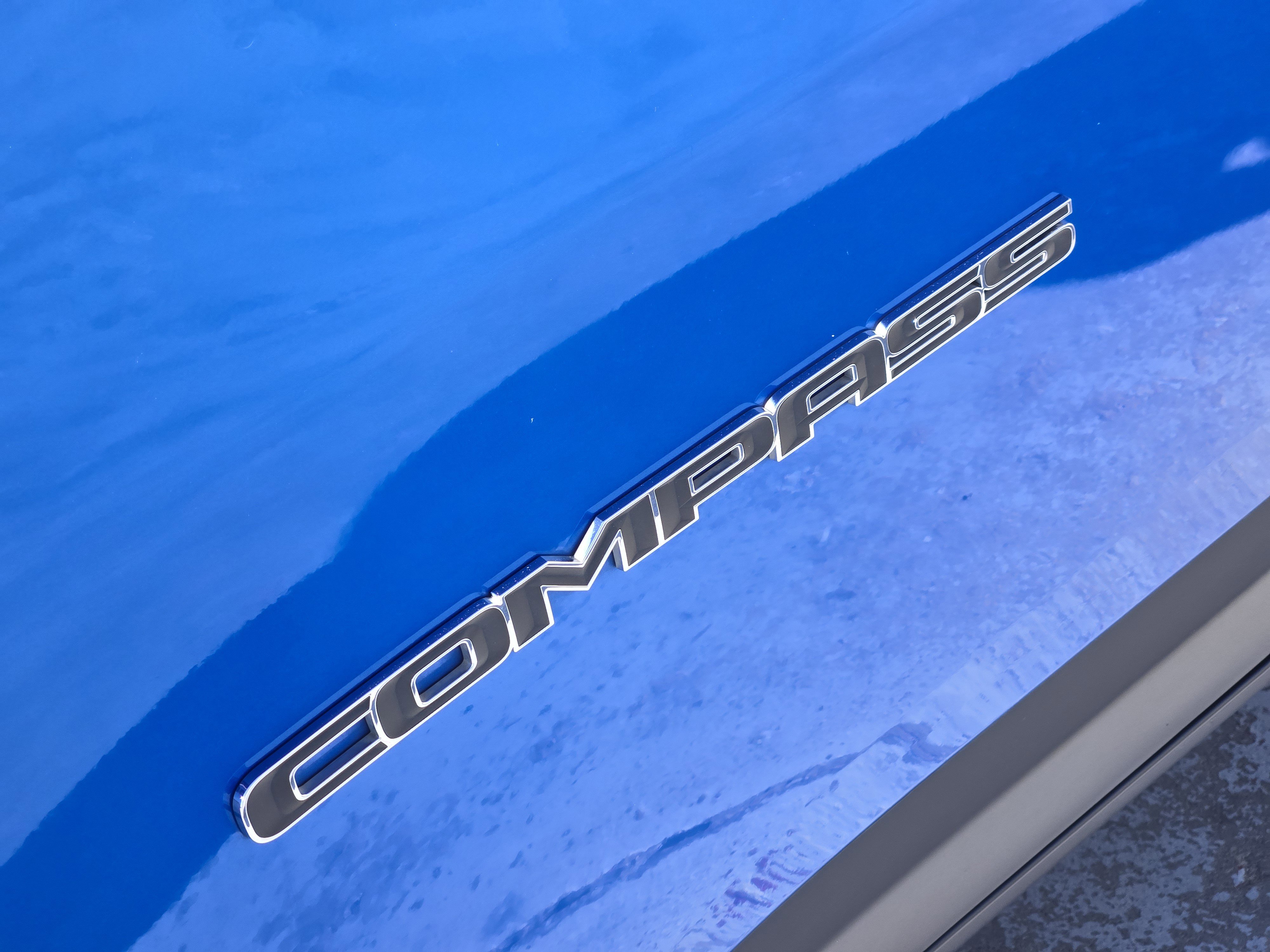 Used 2023 Jeep Compass Sport image 13