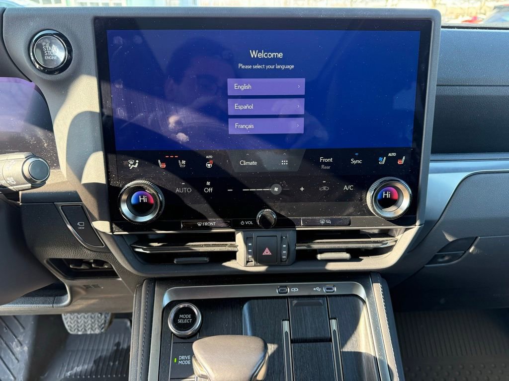 Certified 2024 Lexus GX 550 w/ Accessory Package (2T) image 12