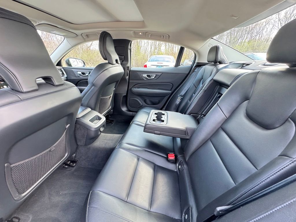 Used 2024 Volvo S60 B5 Core image 22