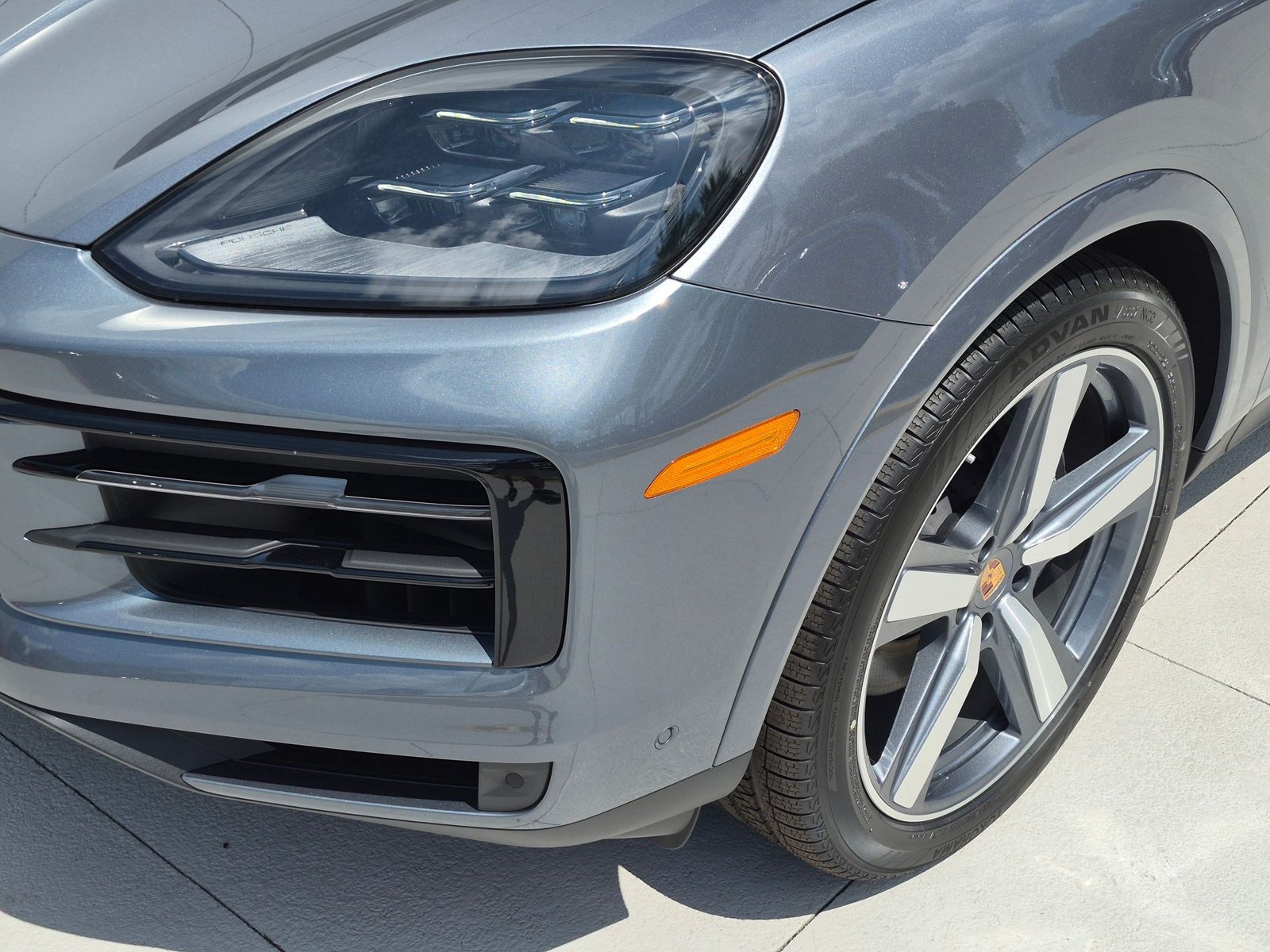 New 2026 Porsche Cayenne Coupe AWD/4WD image 12
