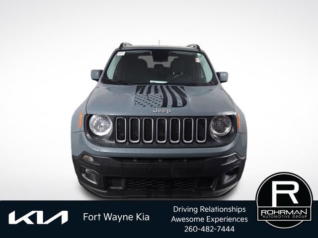 Used 2017 Jeep Renegade Latitude w/ Cold Weather Group AWD/4WD image 3