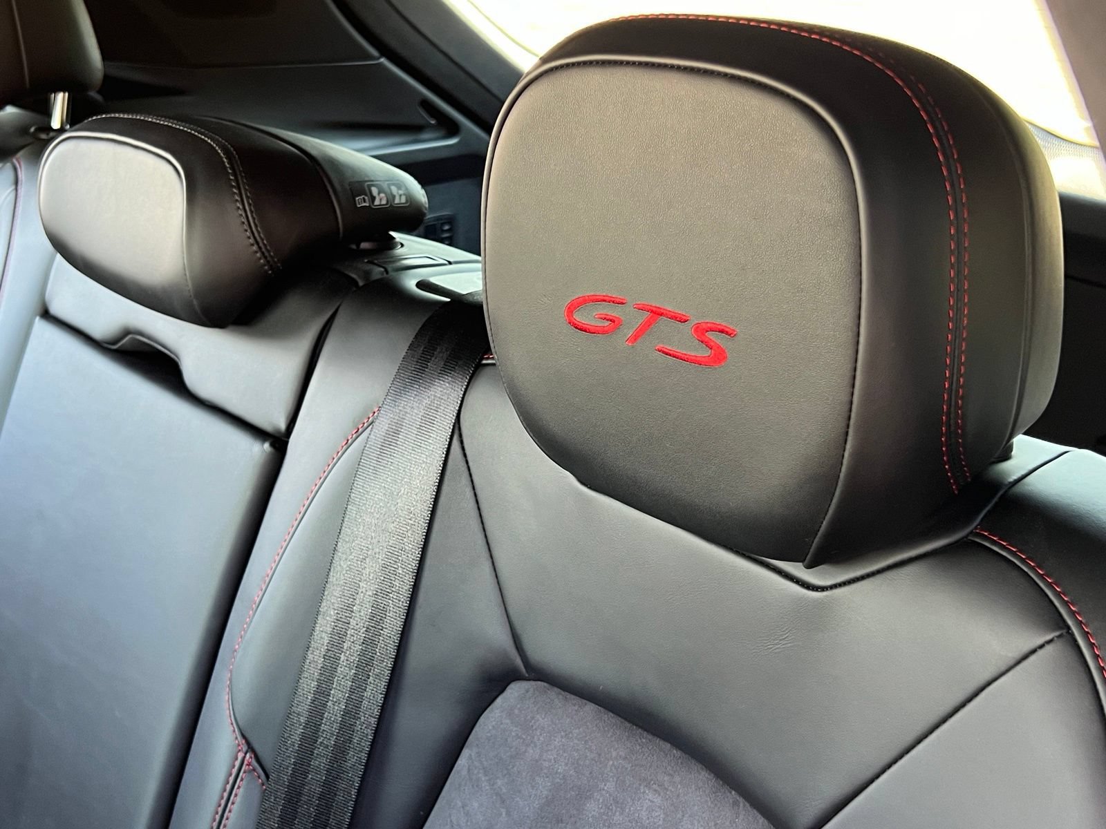 Certified 2023 Porsche Cayenne GTS AWD/4WD image 35