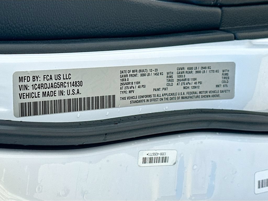 Used 2024 Dodge Durango SXT AWD/4WD image 28