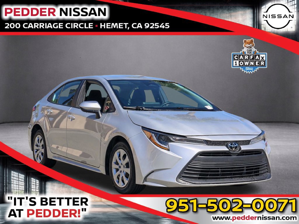 Used 2025 Toyota Corolla LE FWD image 1