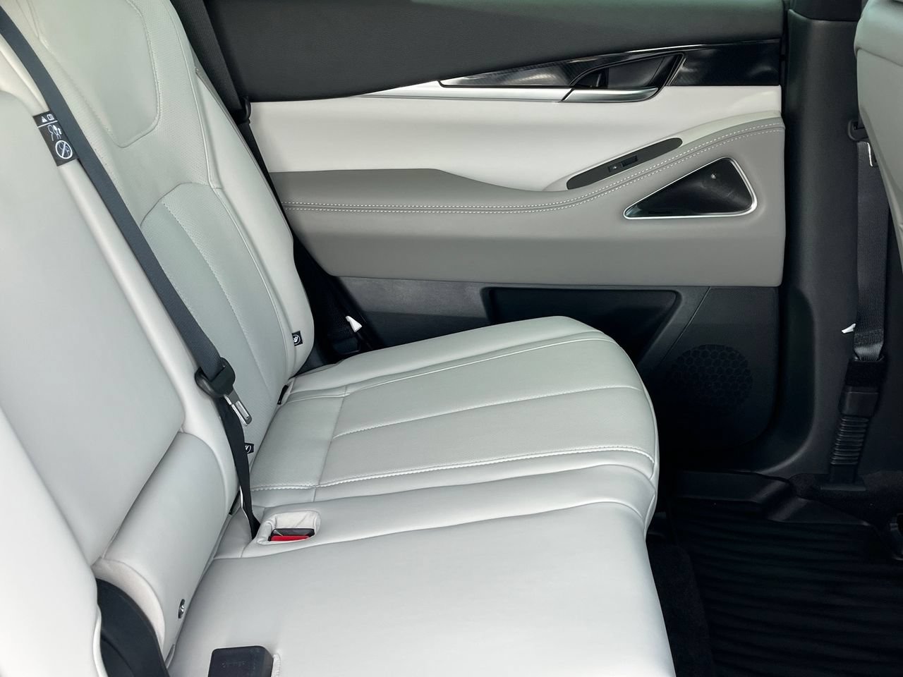 New 2027 INFINITI QX65 Sport AWD/4WD image 11