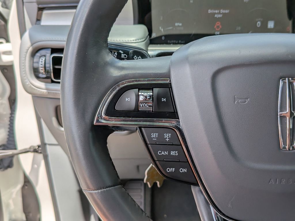 Used 2023 Lincoln Nautilus Reserve FWD image 25