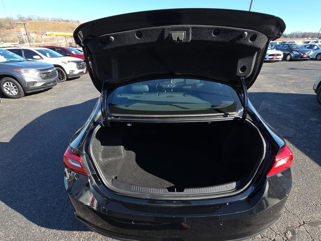 Used 2024 Chevrolet Malibu LT image 32