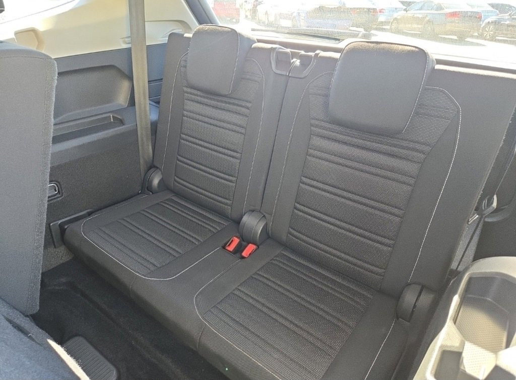 Used 2024 Volkswagen Tiguan S image 10