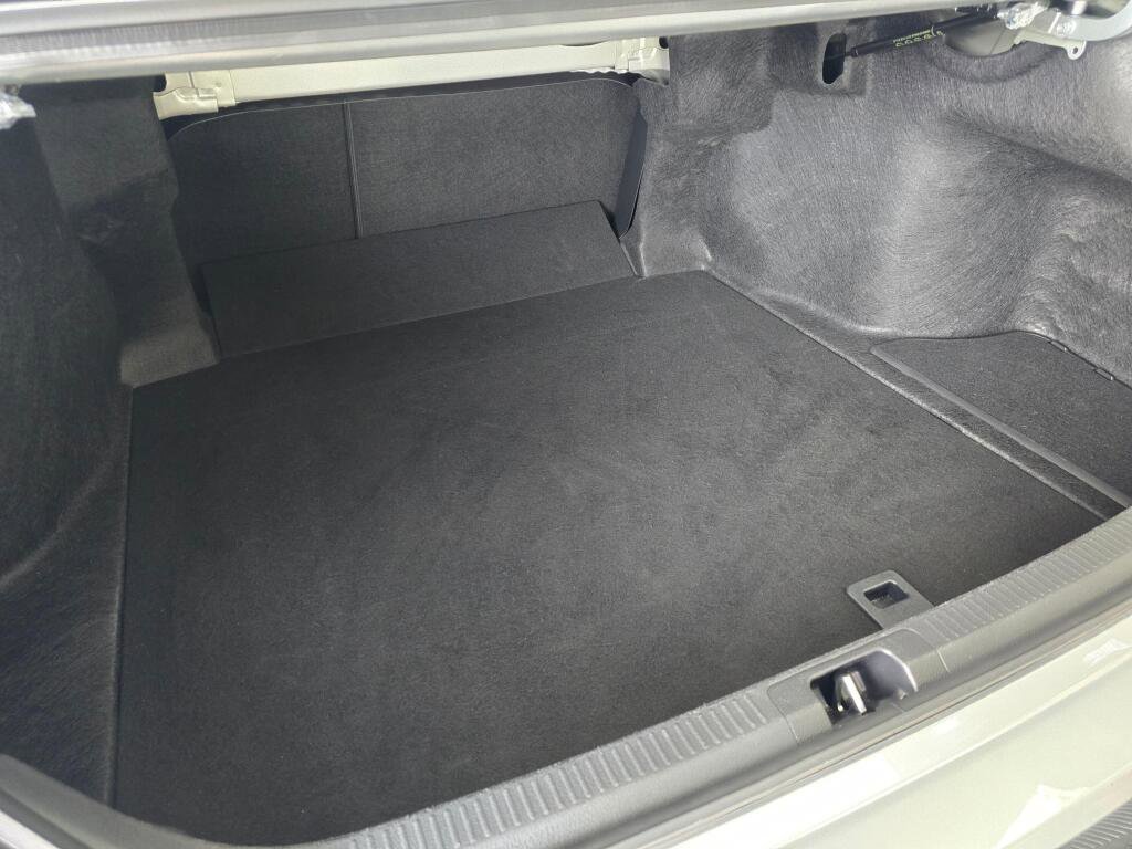 Used 2026 Toyota Camry LE image 15