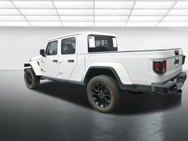 Used 2025 Jeep Gladiator Sport image 6