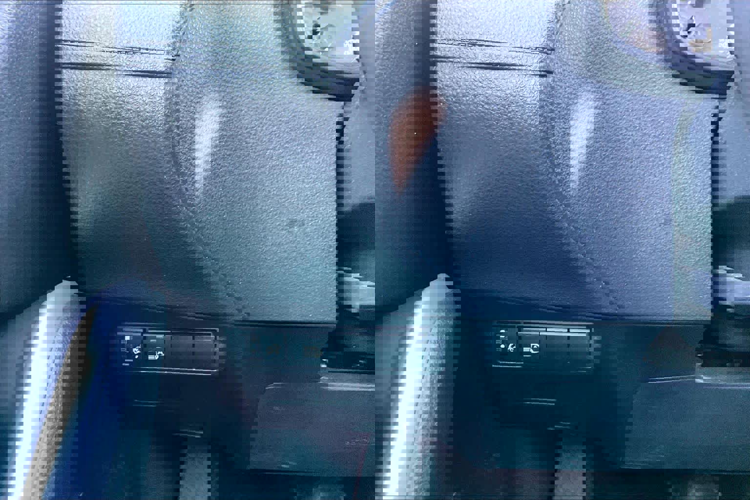 Certified 2023 Toyota Corolla Cross LE w/ Moonroof Package image 35