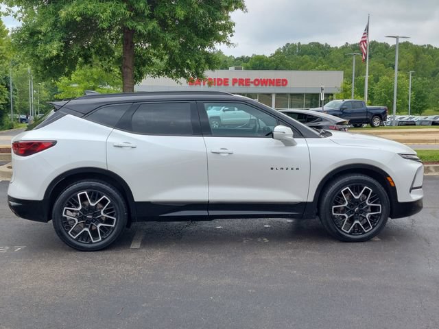 Used 2024 Chevrolet Blazer RS w/ Driver Confidence II Package AWD/4WD image 32