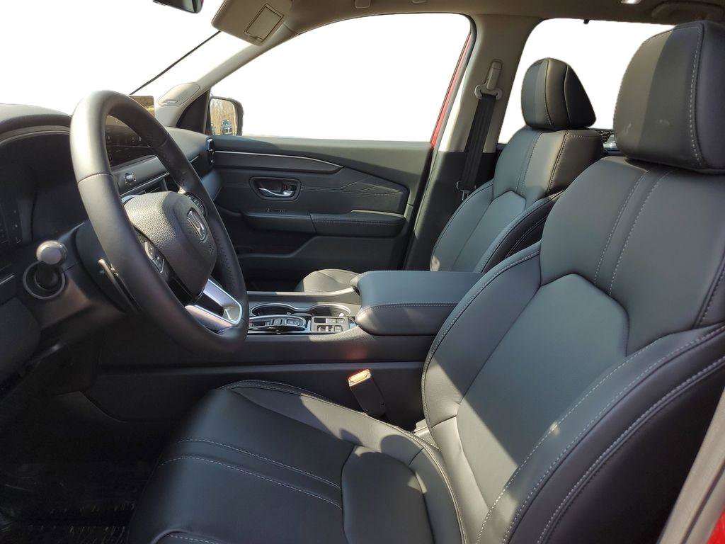 New 2026 Honda Pilot Touring image 7