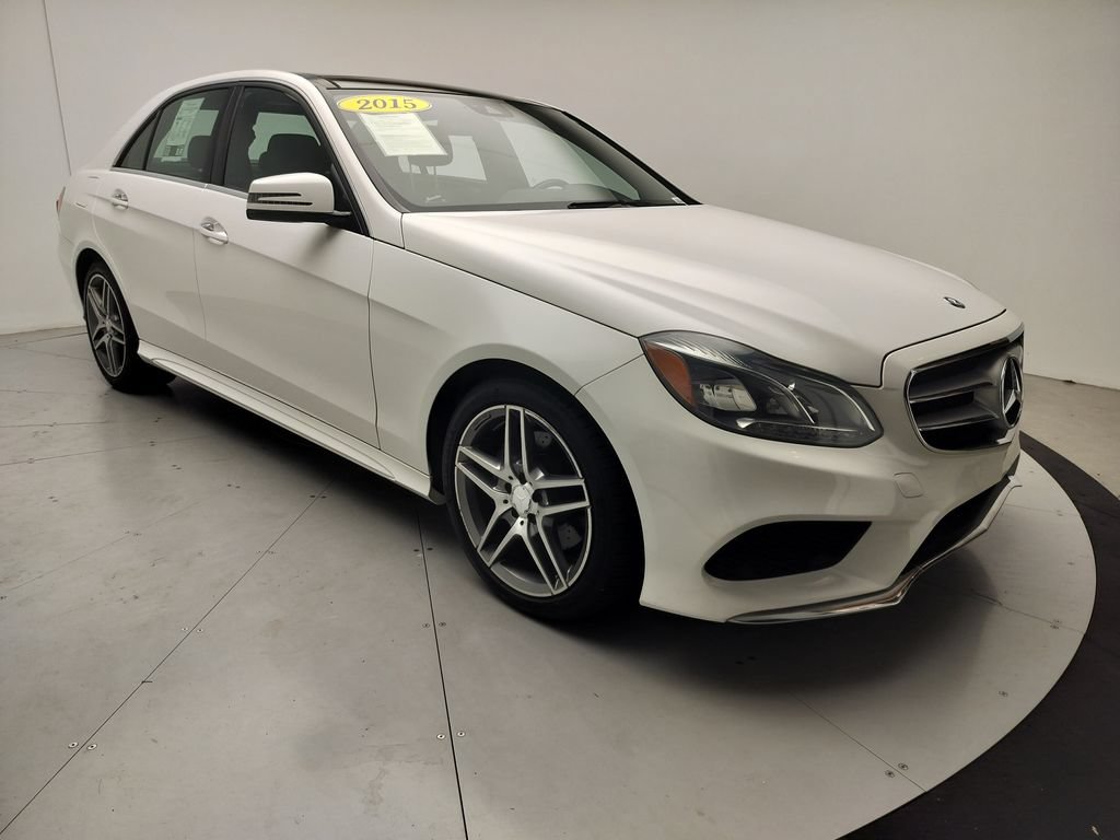 Used 2015 Mercedes-Benz E 400 4MATIC Sedan image 2
