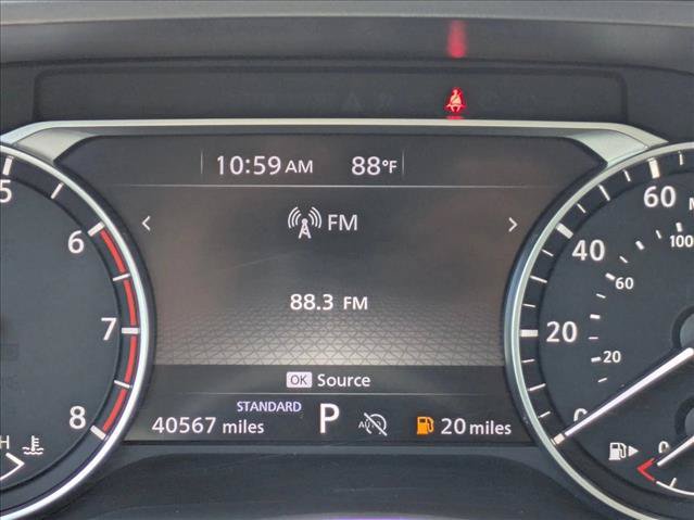 Used 2024 Nissan Rogue SV FWD image 13