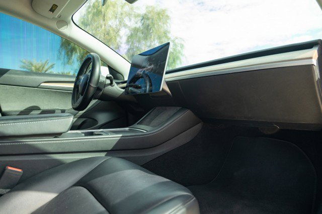 Used 2022 Tesla Model 3 image 19