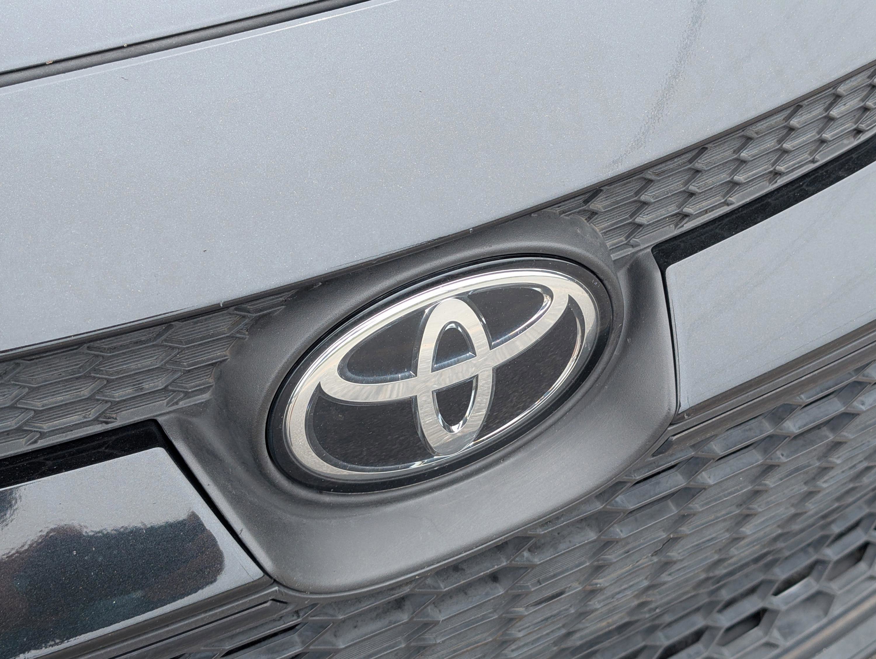 Used 2022 Toyota Corolla LE FWD image 5