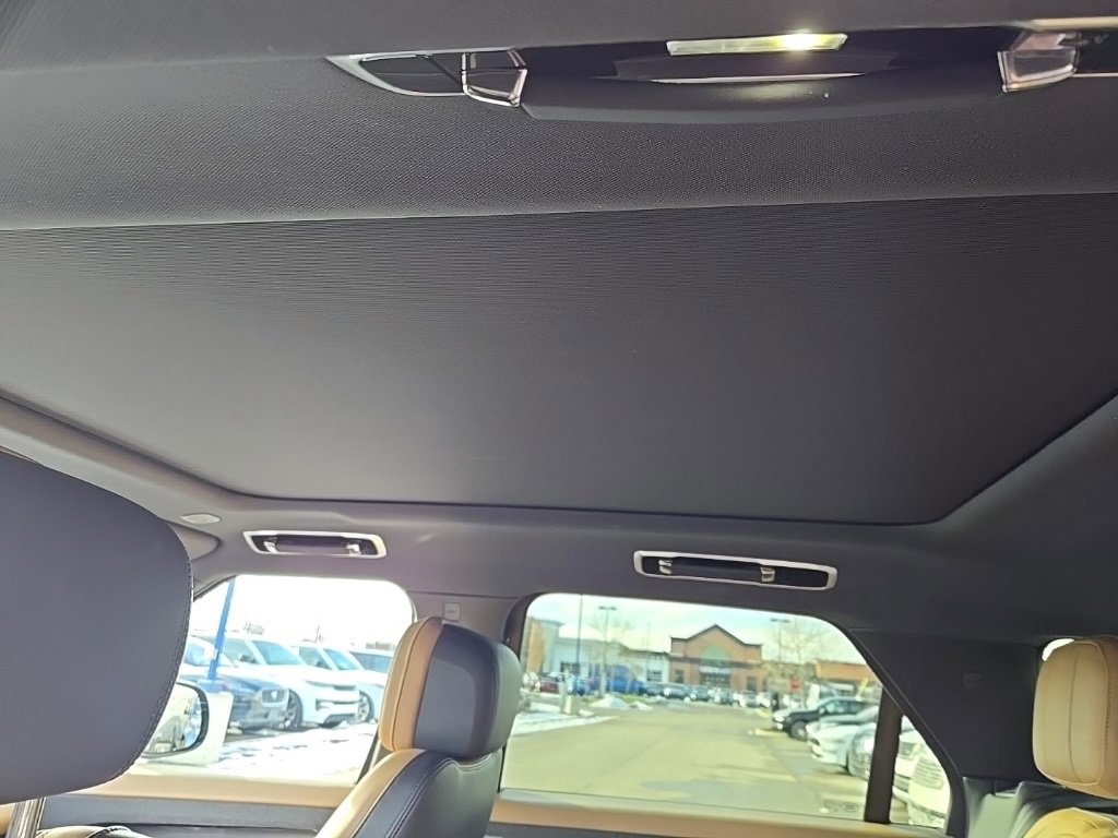 Used 2023 Land Rover Range Rover Sport SE Dynamic image 14