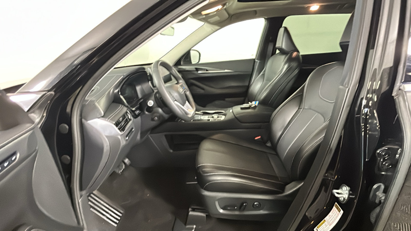 Used 2024 INFINITI QX60 Luxe AWD/4WD image 12