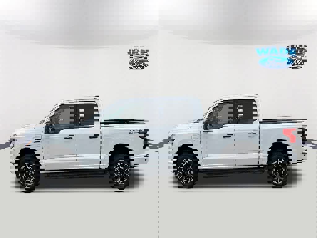 New 2023 Ford F150 Lightning XLT w/ Tow Technology Package image 8