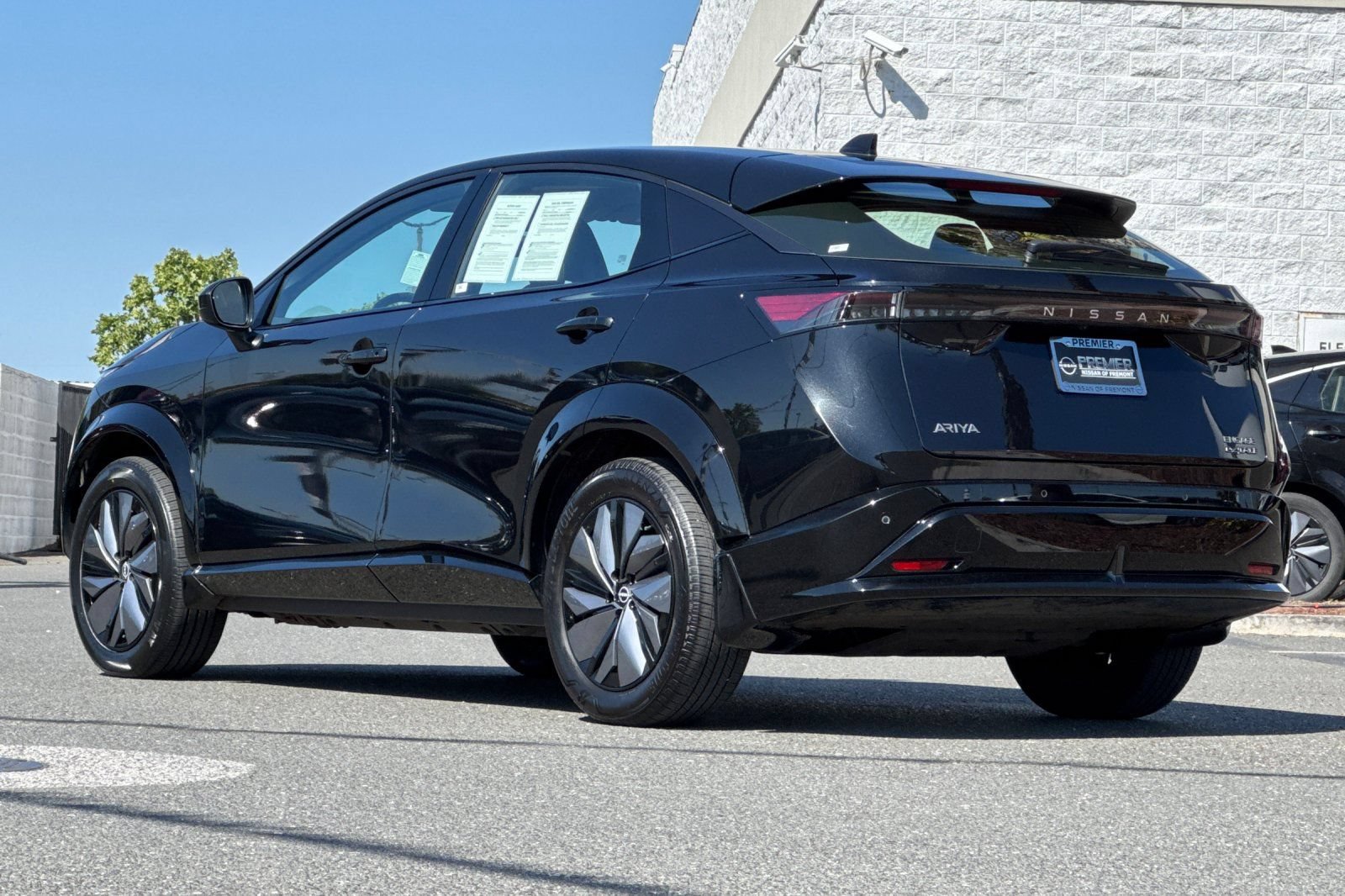 Certified 2023 Nissan Ariya AWD image 6