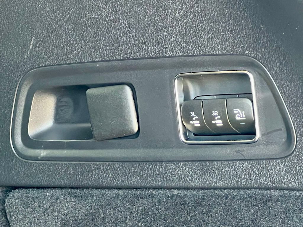 Certified 2026 Mercedes-Benz GLS 450 4MATIC image 48