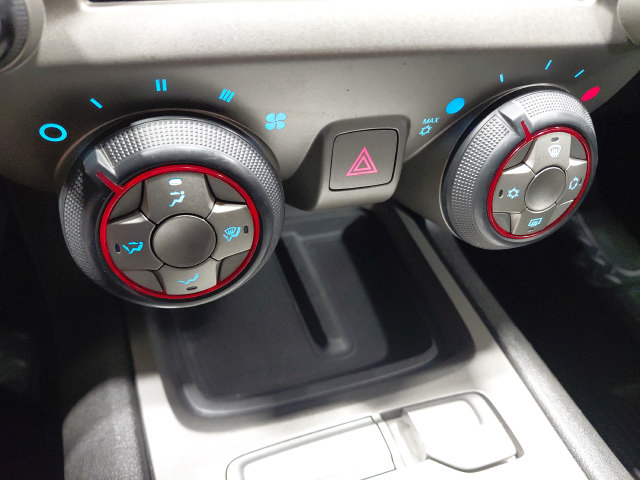 Used 2015 Chevrolet Camaro LT RWD image 24