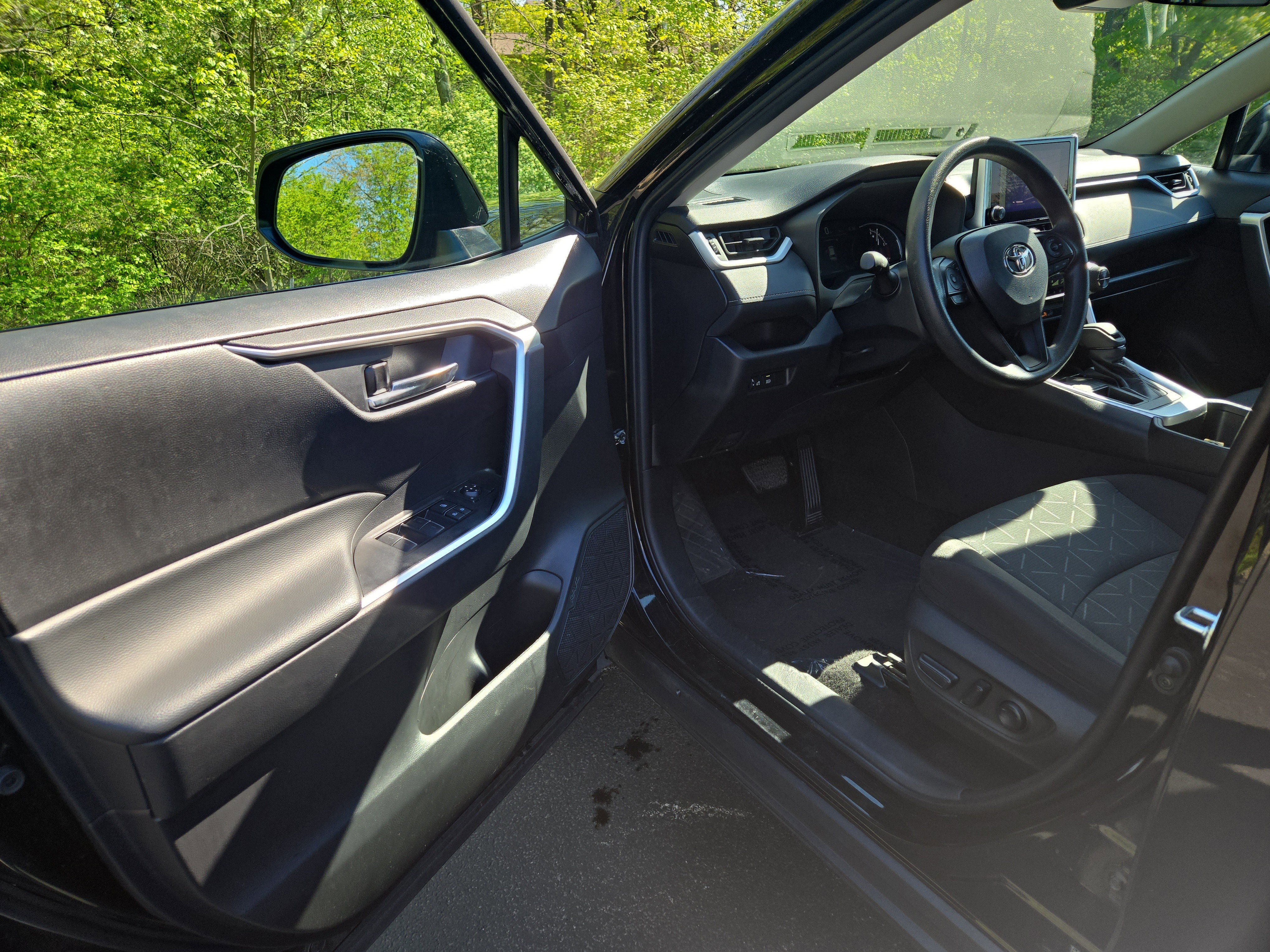 Used 2024 Toyota RAV4 XLE image 11