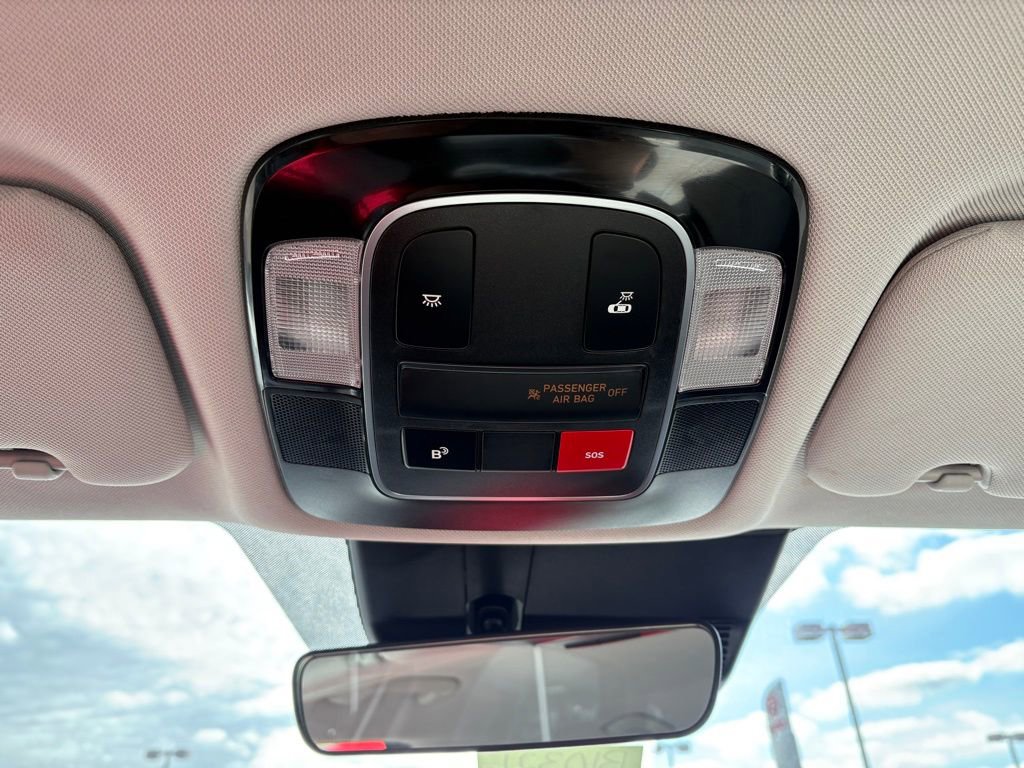 Used 2025 Hyundai Sonata SEL FWD image 21
