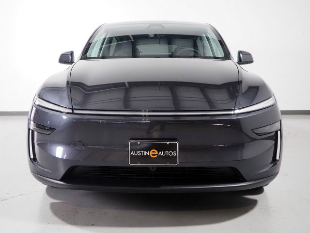 Used 2026 Tesla Model Y Long Range RWD image 58