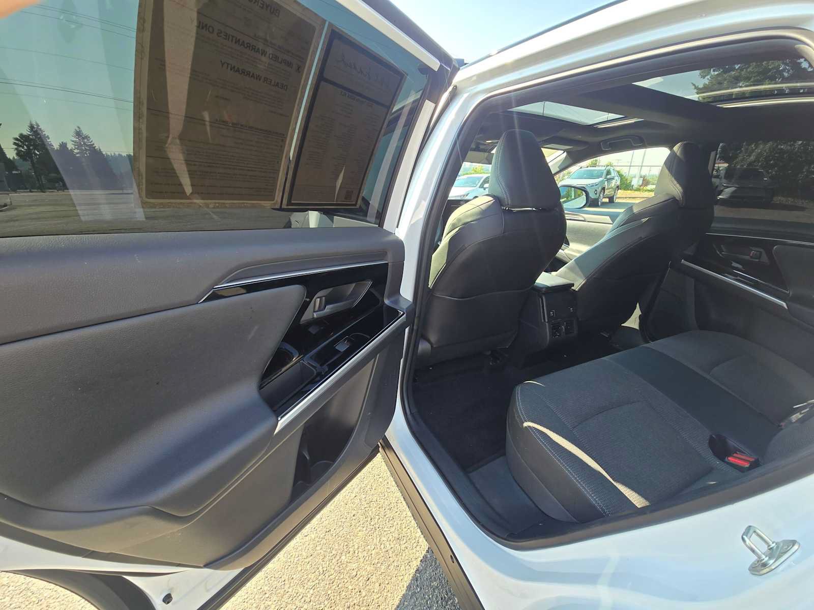 Used 2025 Toyota bZ4X FWD image 15