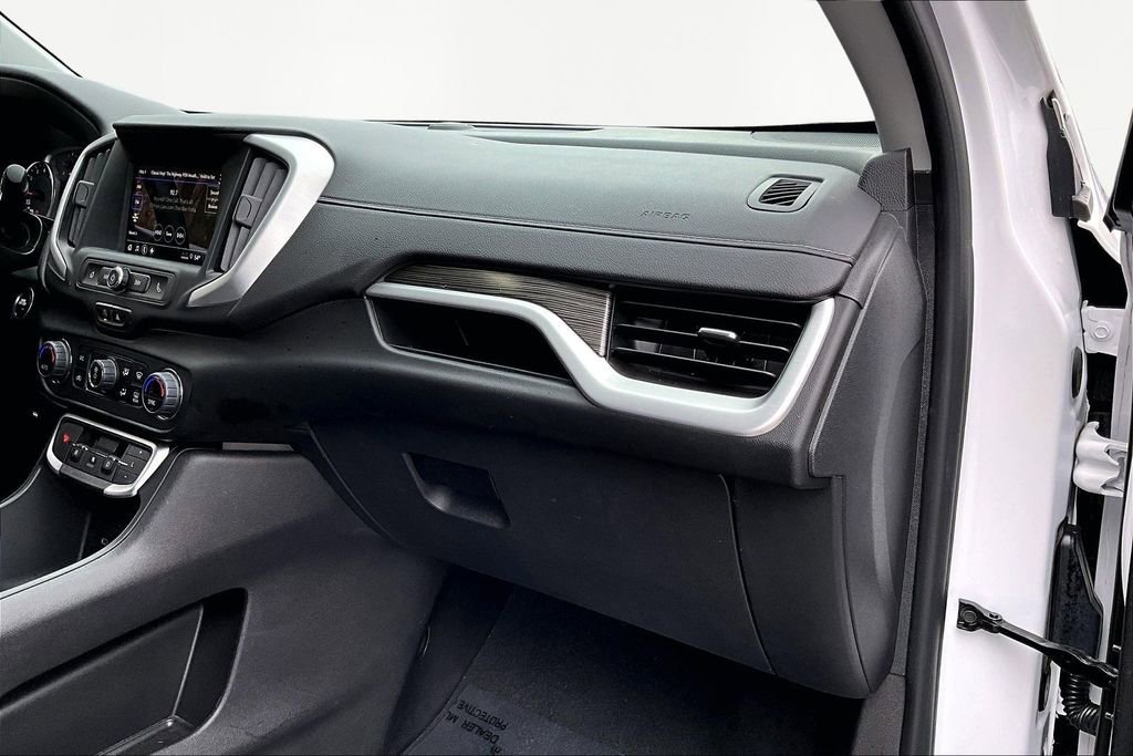 Used 2023 GMC Terrain SLE w/ Driver Convenience Package image 18