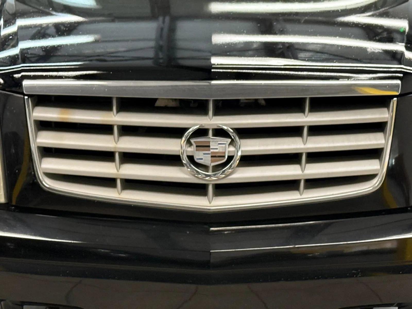 Used 2006 Cadillac Escalade EXT Sport Utility Pickup 4D 5 1/4 image 5