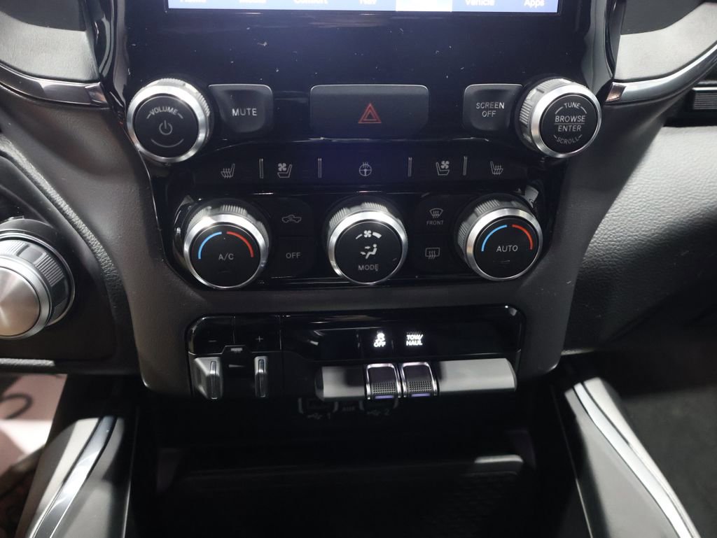 Used 2024 RAM 1500 Laramie image 26