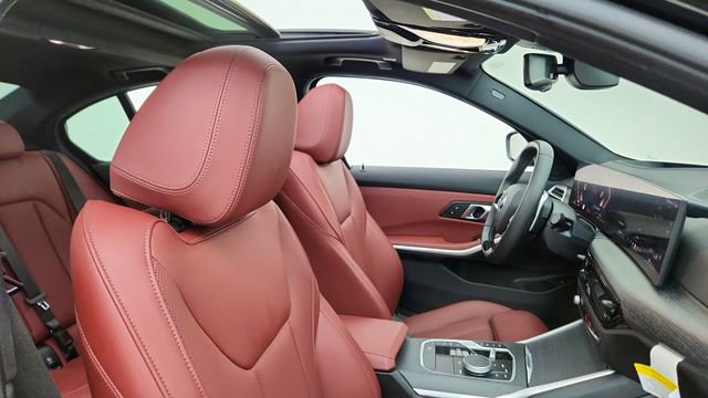Used 2025 BMW 330i Sedan RWD image 21