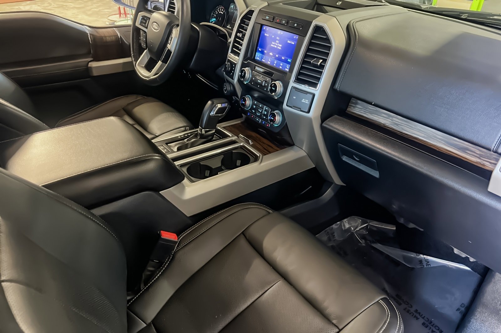 Used 2020 Ford F150 Lariat w/ Equipment Group 502A Luxury image 15