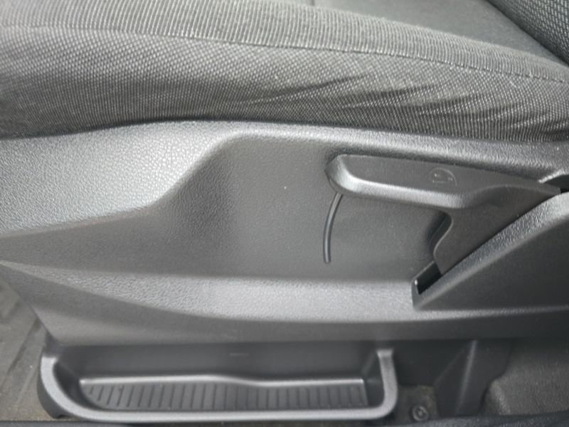 Used 2016 Ford Transit Connect XL FWD image 8