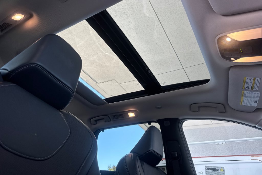 Certified 2025 INFINITI QX60 Luxe FWD image 16
