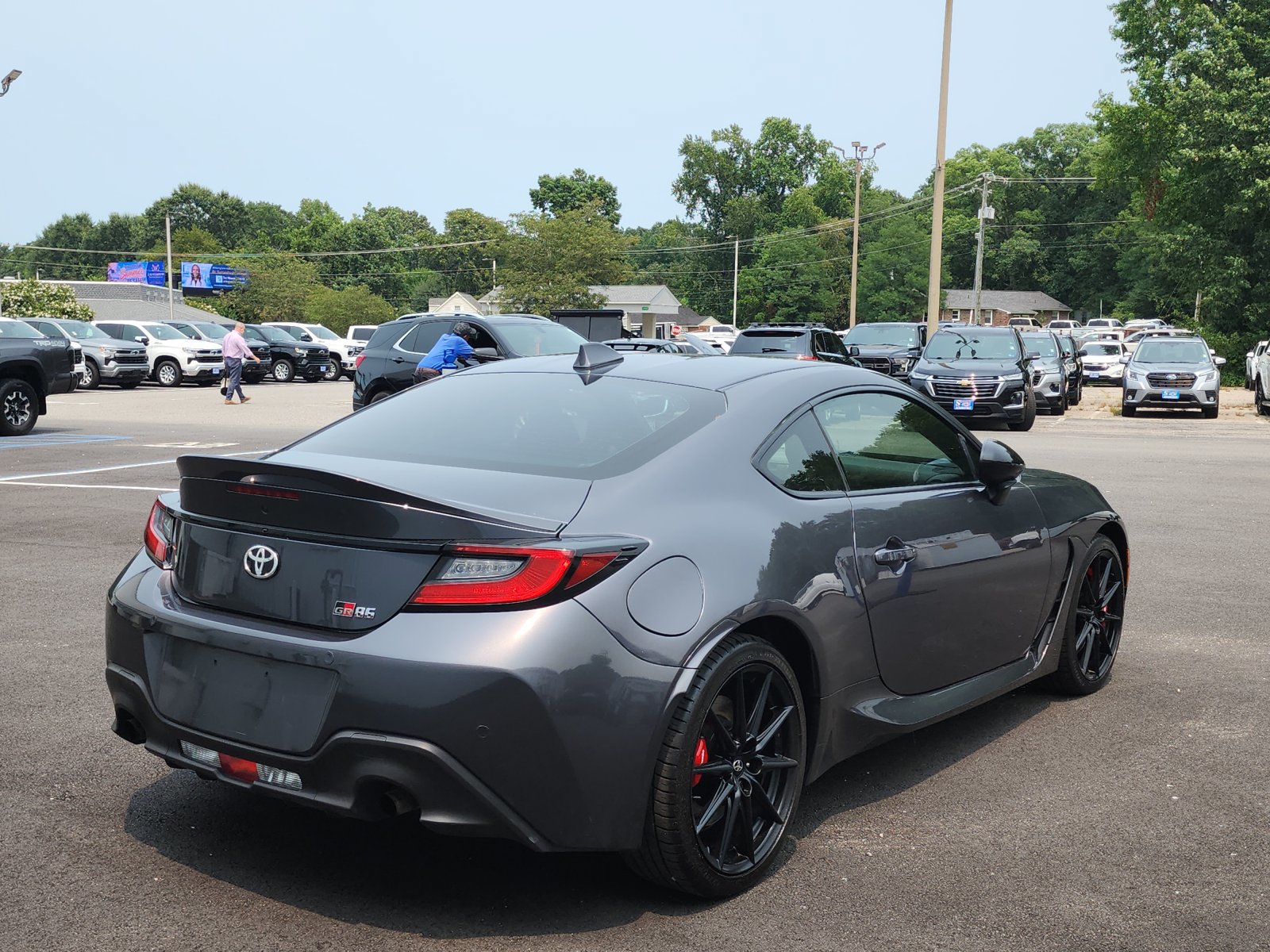 Used 2024 Toyota GR86 Premium w/ Performance Package RWD image 5