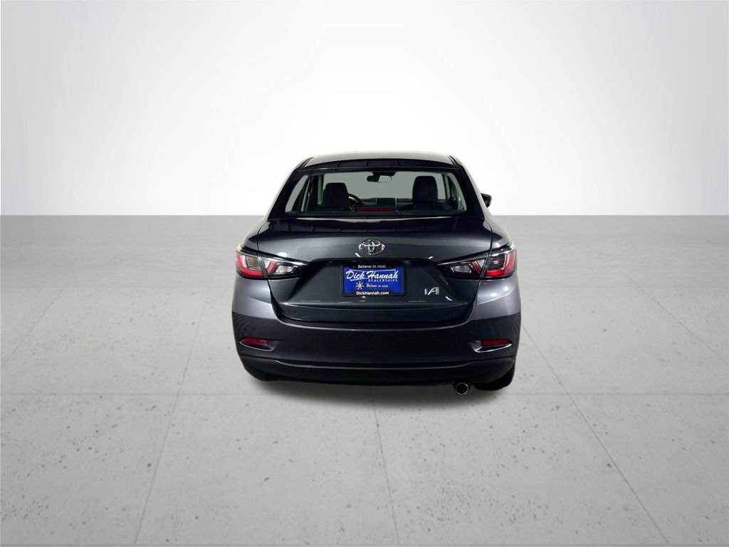 Used 2017 Toyota Yaris iA image 7