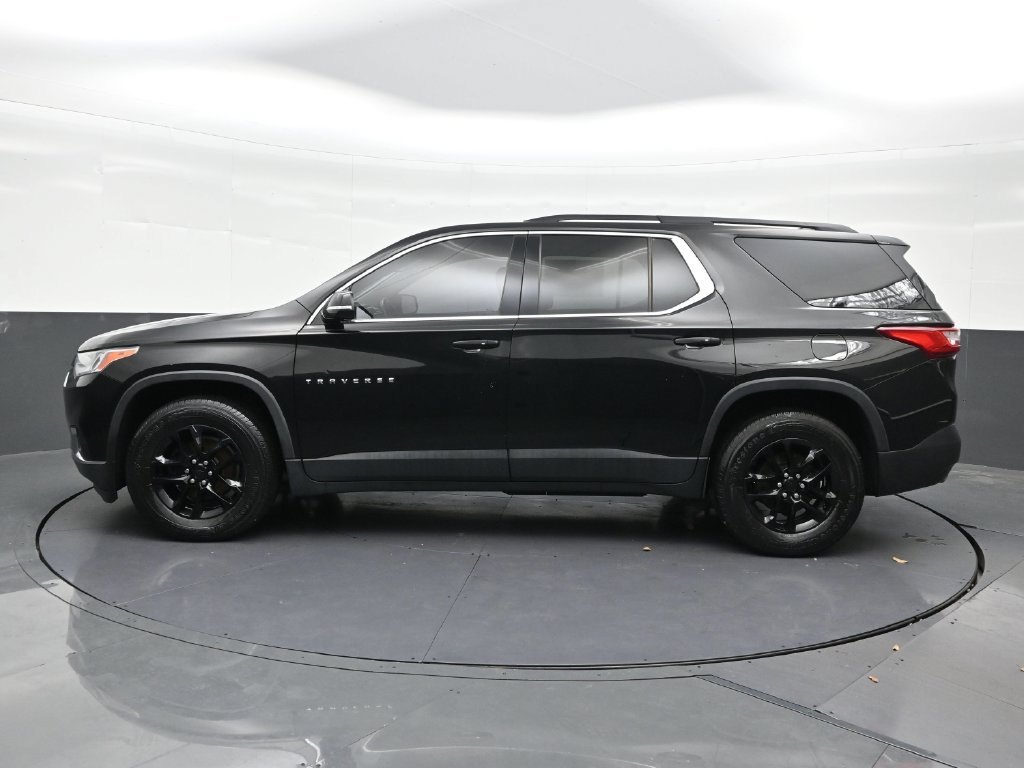 Used 2019 Chevrolet Traverse LT FWD image 2
