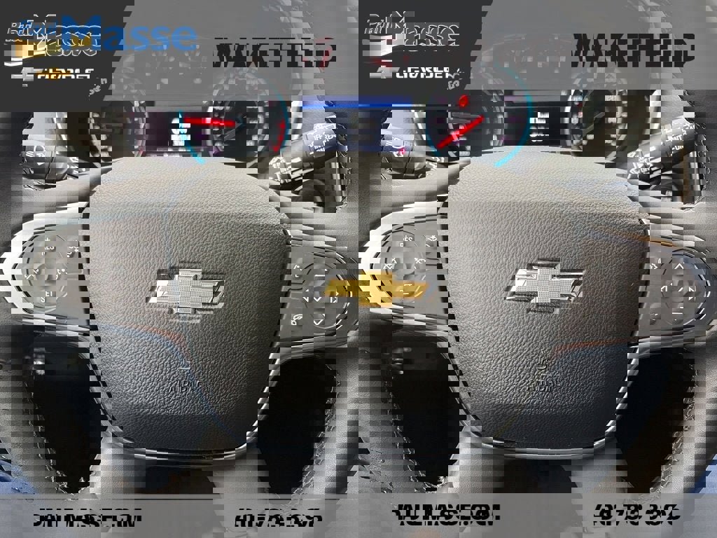 Certified 2023 Chevrolet Traverse LT w/ Rear Camera Mirror Package image 9