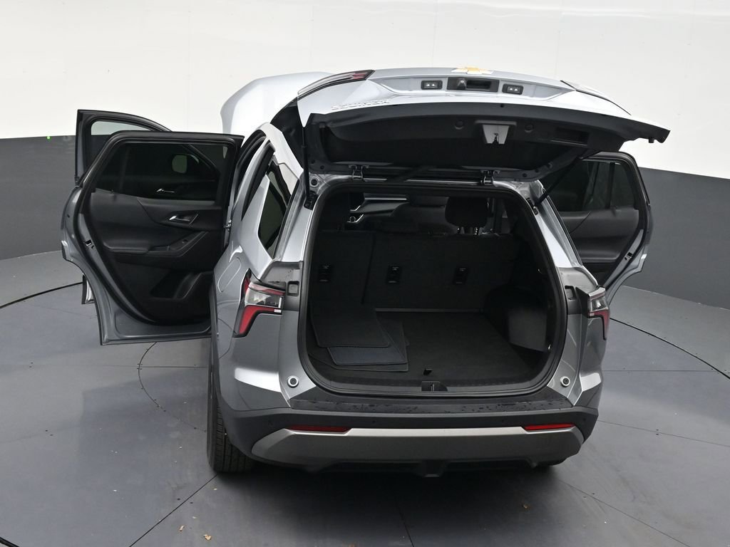 Used 2025 Chevrolet Equinox LT w/ Safety and Technology Package image 33