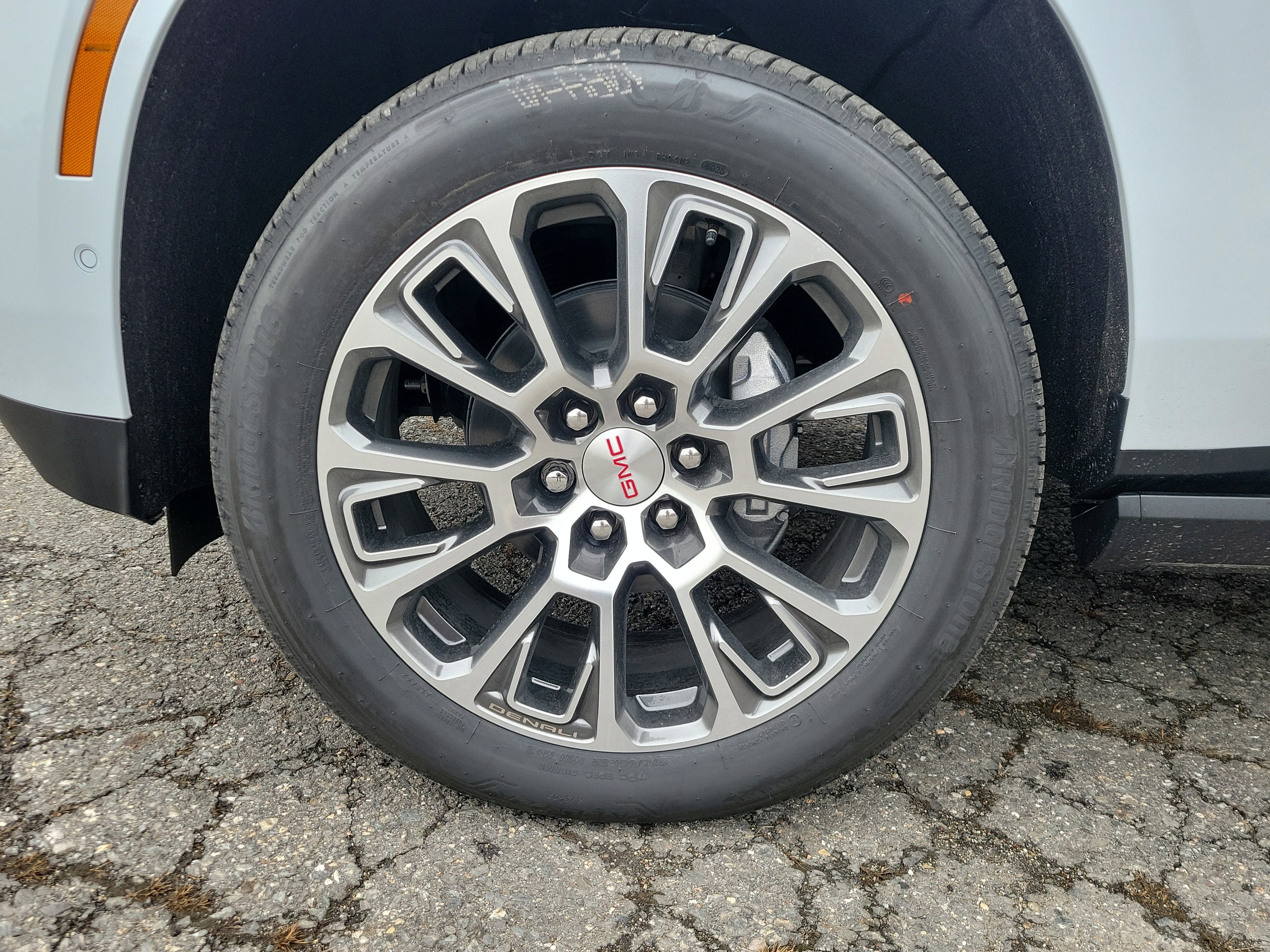 New 2026 GMC Yukon XL Denali AWD/4WD image 11
