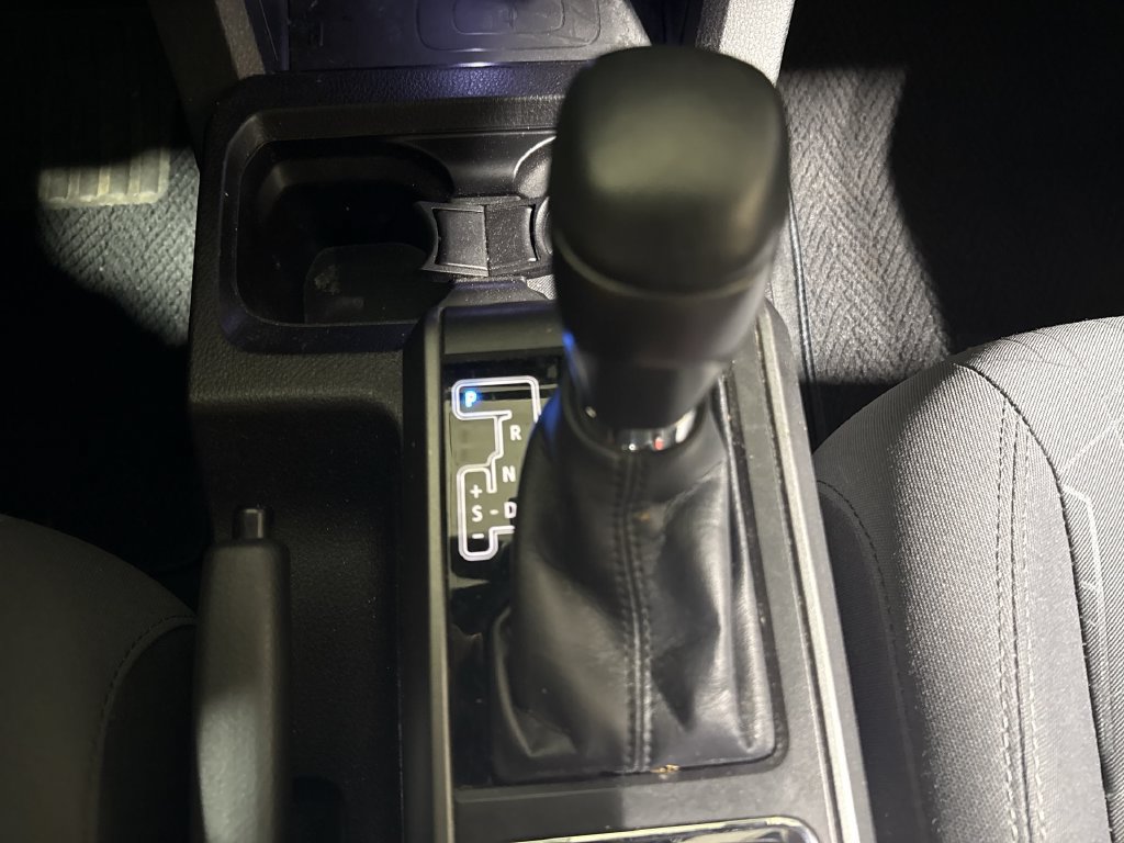 Used 2016 Toyota Tacoma TRD Sport w/ Towing Package AWD/4WD image 17
