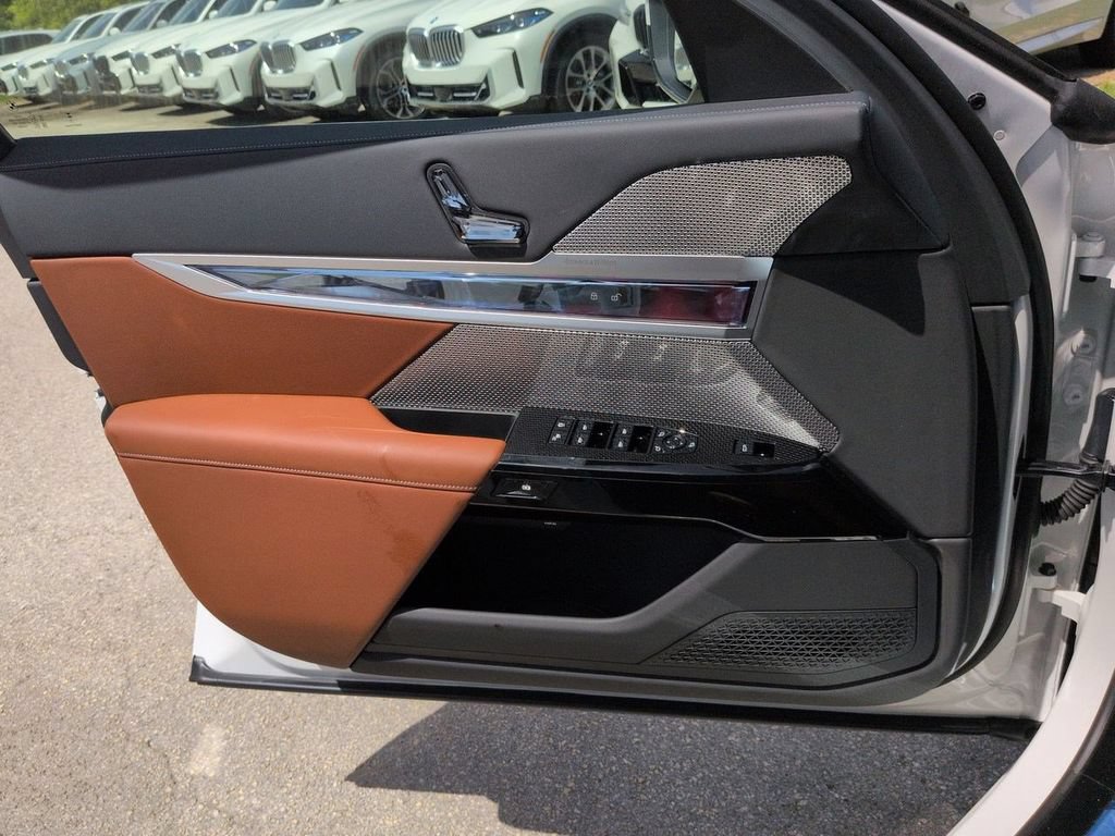 New 2026 BMW 740i xDrive AWD/4WD image 30